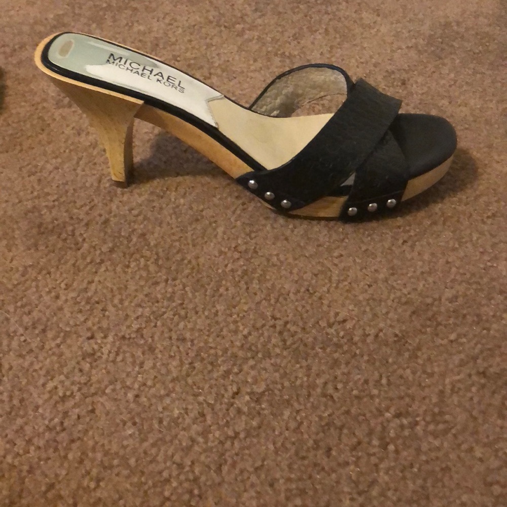 Michael Kors sandals. Worn once 7M